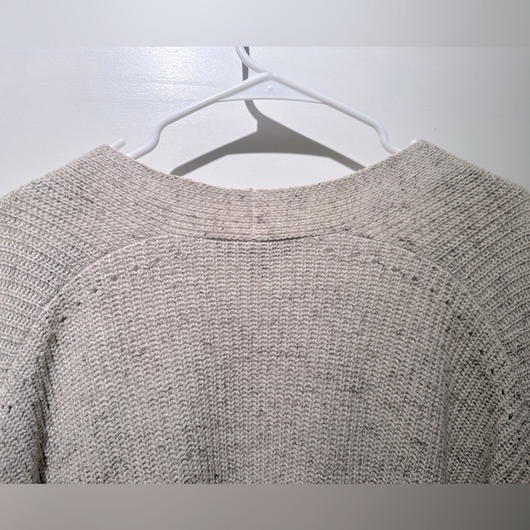 Everlane The Twisted Merino Cardigan in Heathered Stone - Picture 6 of 7